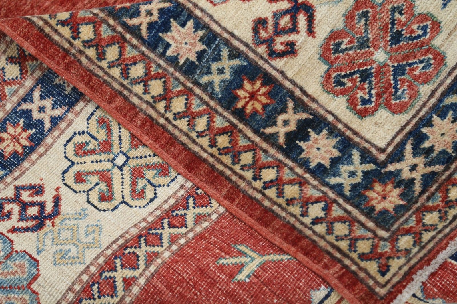 5.7x8 Ft Handknotted Red Wool Area Rug For Living Room, Bedroom, And Dining Room photo buy