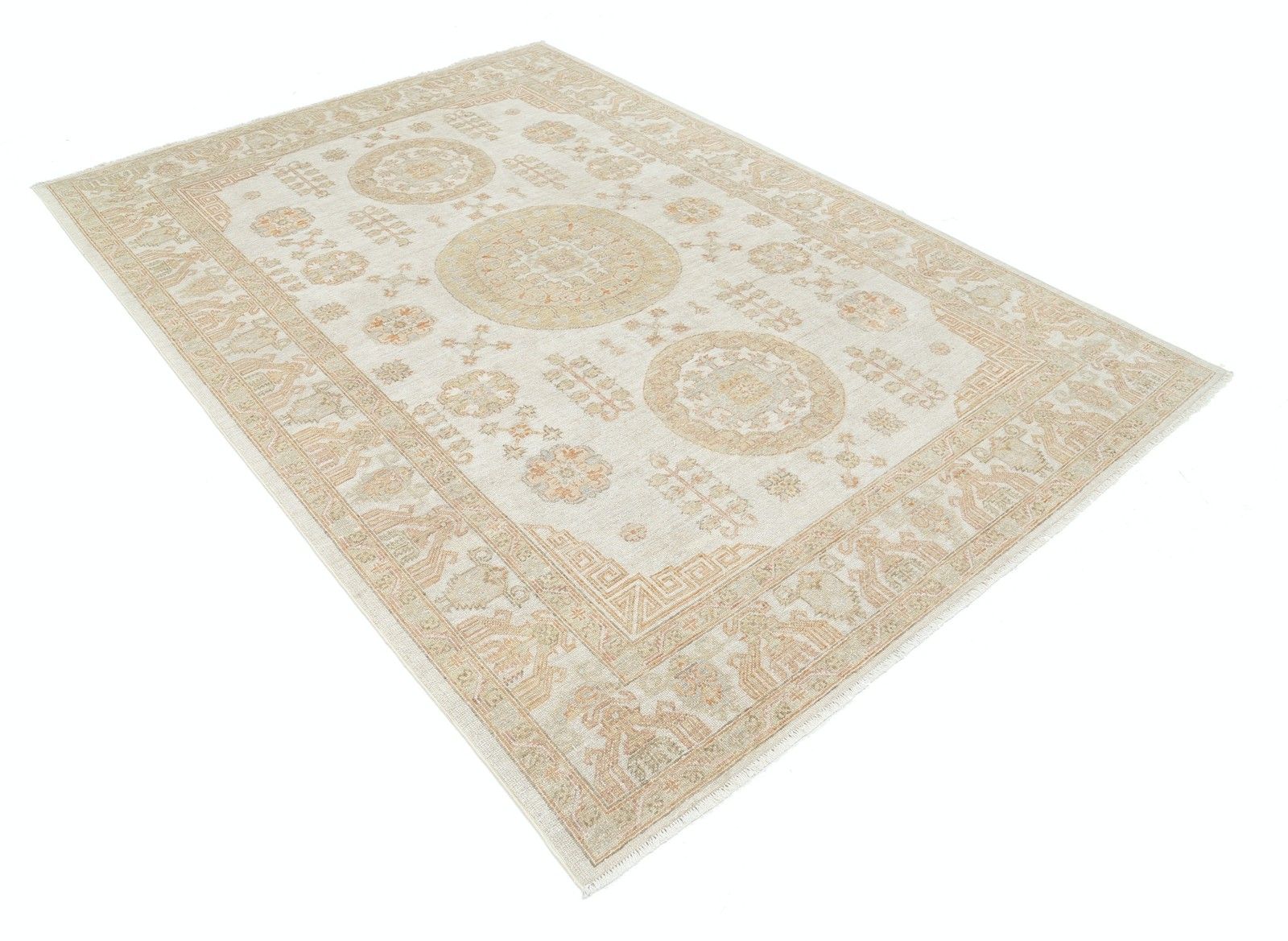 Tapis traditionnel noué à la main, beige, à médaillon géométrique, 183 x 265 cm photo furniture