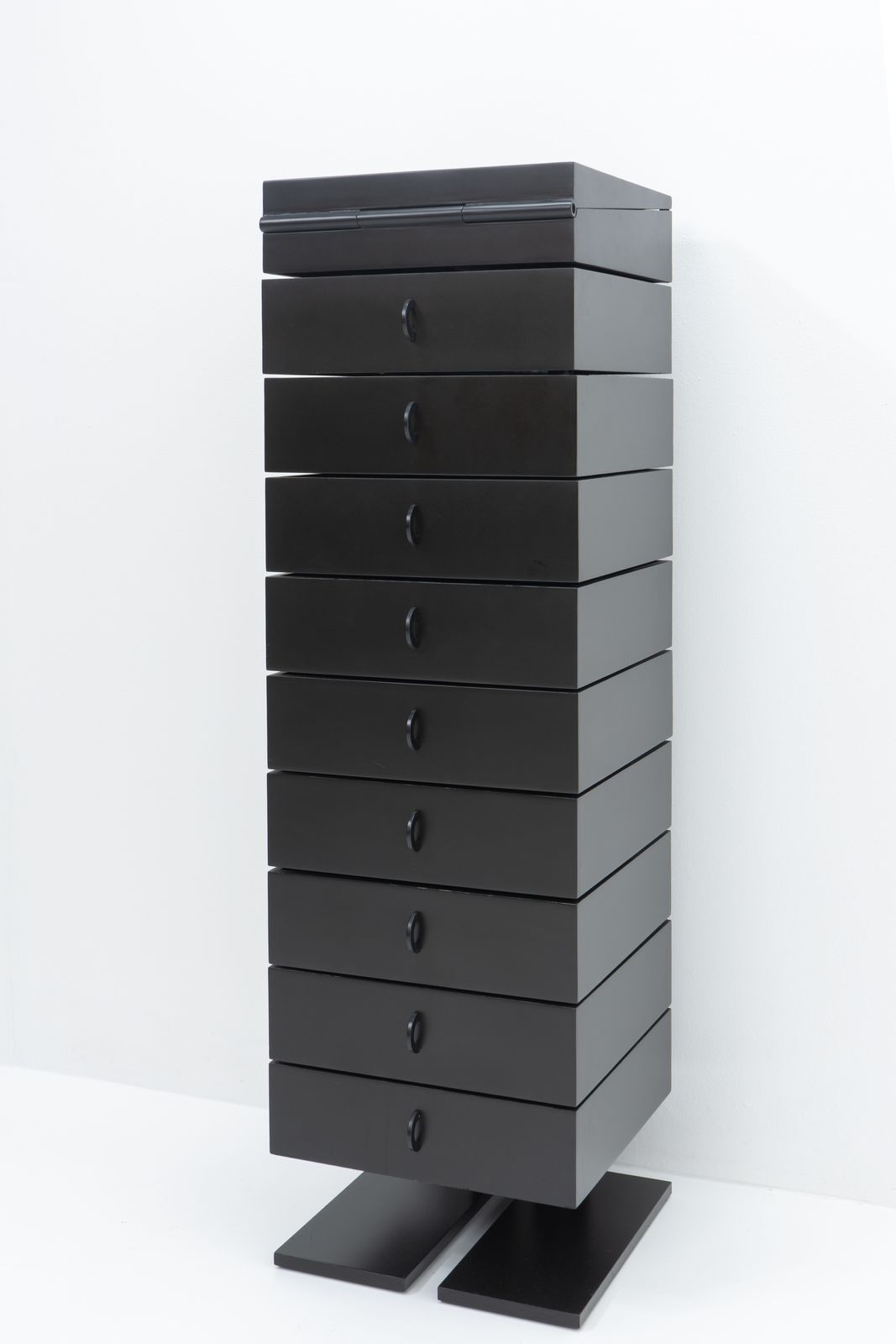 9500.0 Mario Botta, Robot, Cabinet / Chest Of Drawers, Italy, 1980s photo