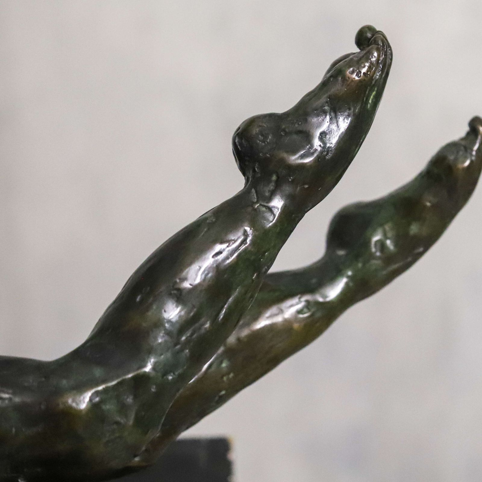 Swimming Boy – Contemporary Bronze Sculpture By Russian‑Born Artist Eva, Signed & Dated photo vinterior