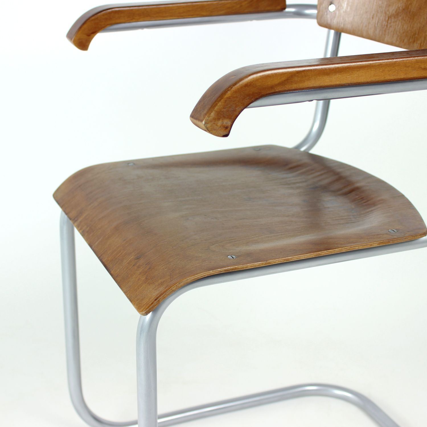 photo furniture Cantilever Chair By Mart Stam, Czechoslovakia, 1930s