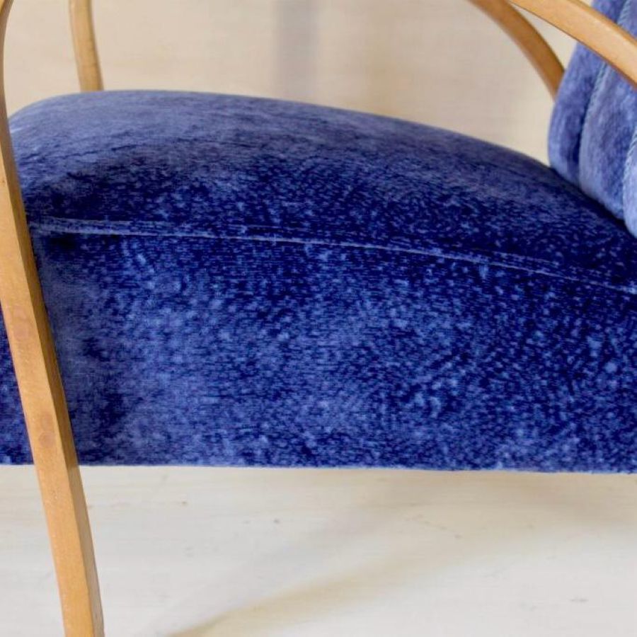 photo furniture Fauteuil Art déco en velours bleu, hêtre massif, France, 1920