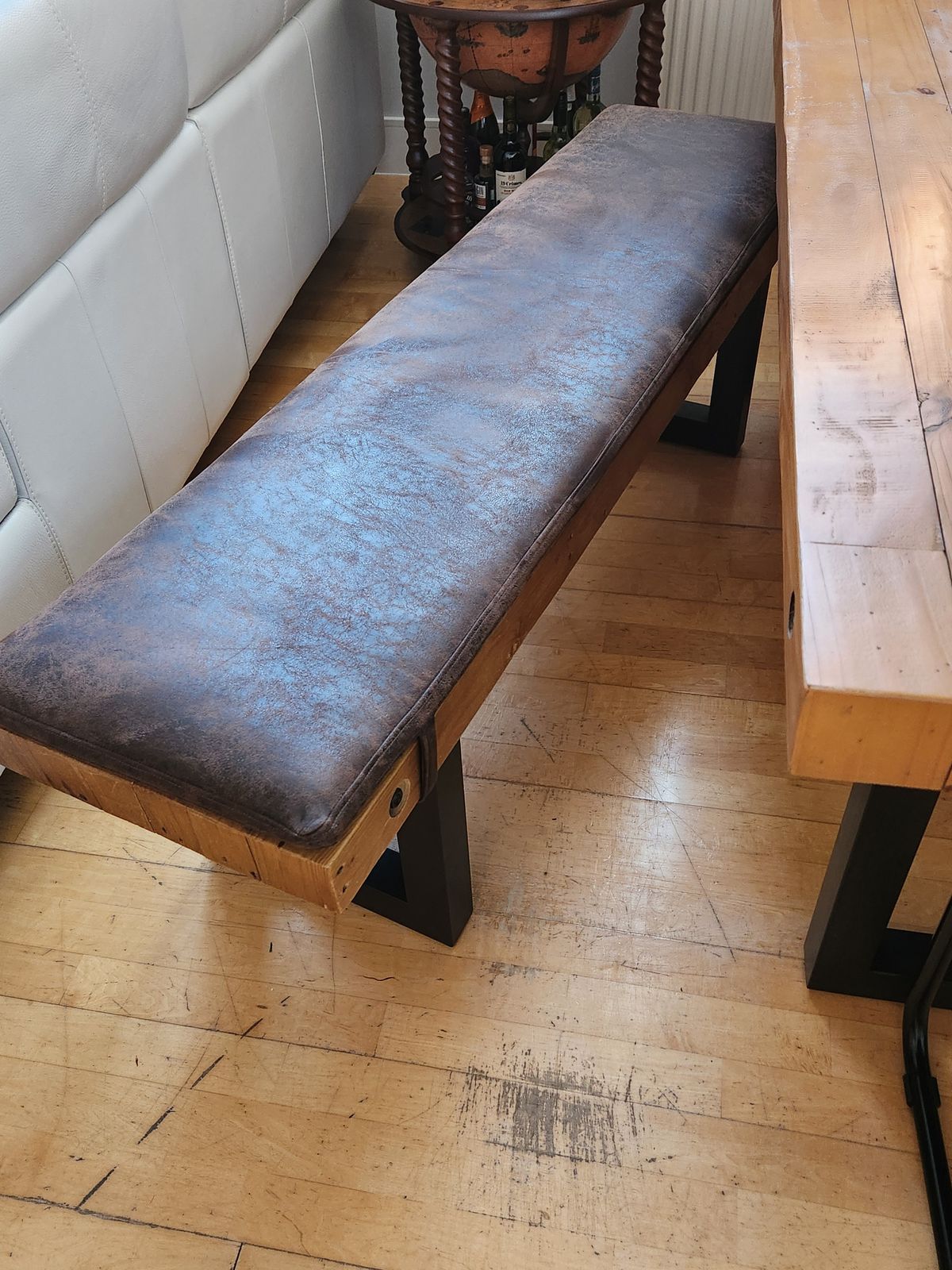 Dining Room Table And Chairs photo Furniture