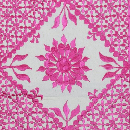 Housse de coussin rose 43 x 43 cm. Housse de coussin en coton. Taie d'oreiller brodée photo furniture