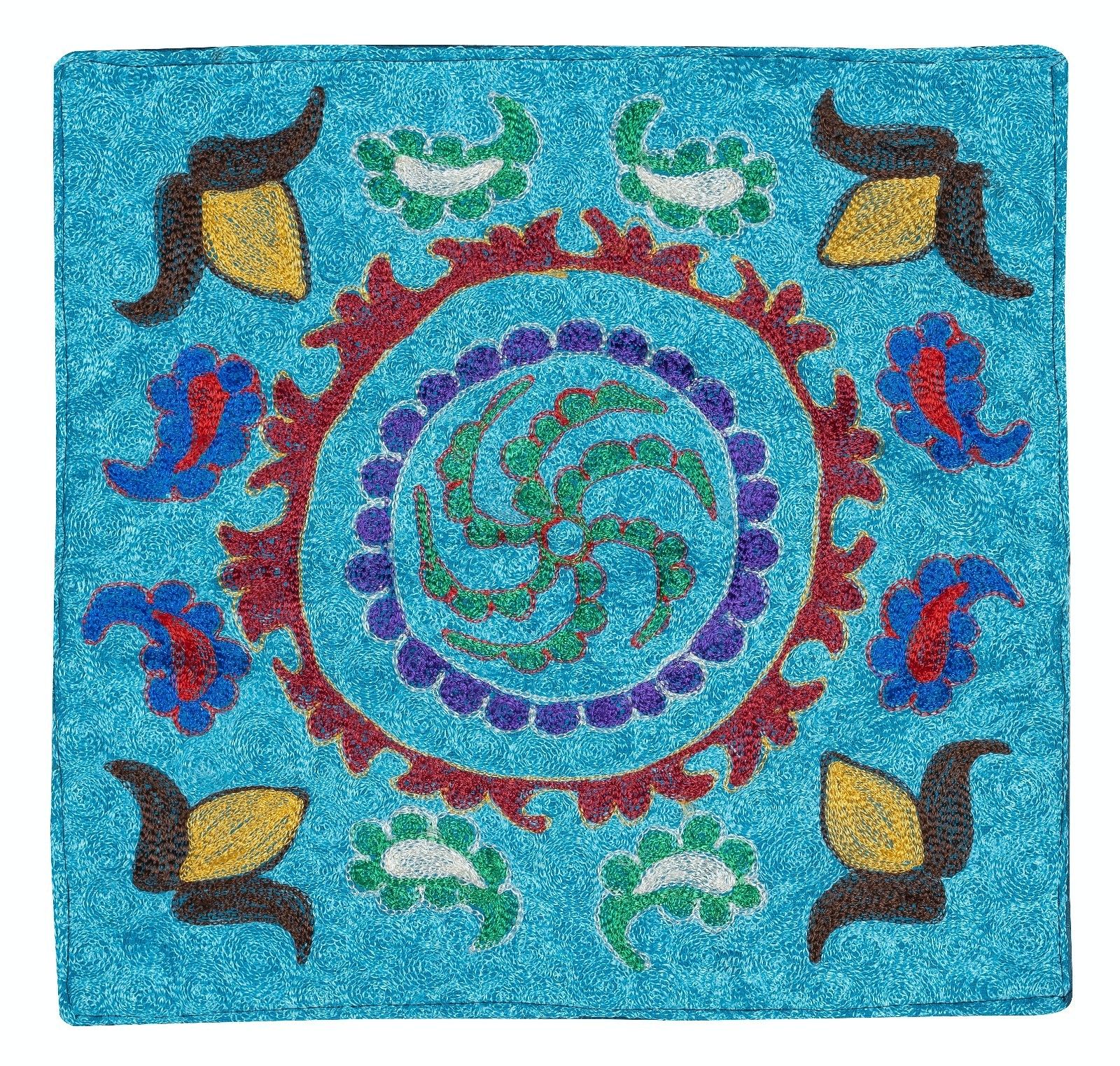 Housse de coussin brodée main en soie et coton 40 x 40 cm, bleue