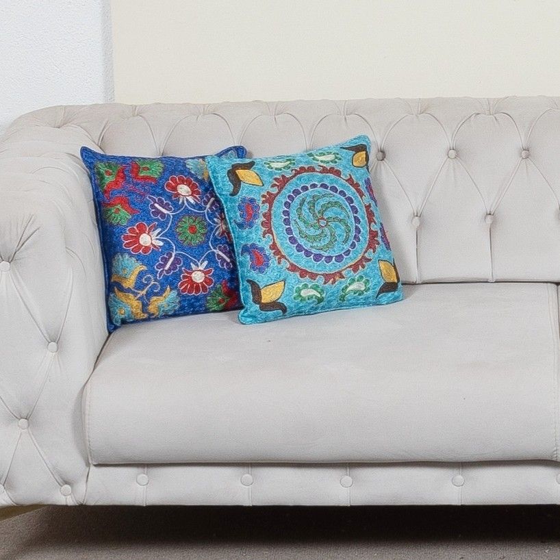 Housse de coussin brodée en soie 15" x 16". Taie d'oreiller bleue. Dentelle brodée à l'aiguille photo furniture