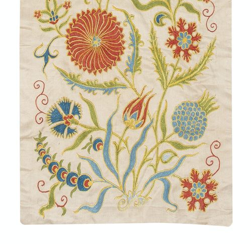 Tenture murale brodée 100 % soie, 19 x 62 po. Chemin de table moderne. Nappe photo 325.0