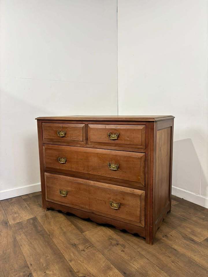 photo furniture Edwardian Satinwood Chest Of Drawers