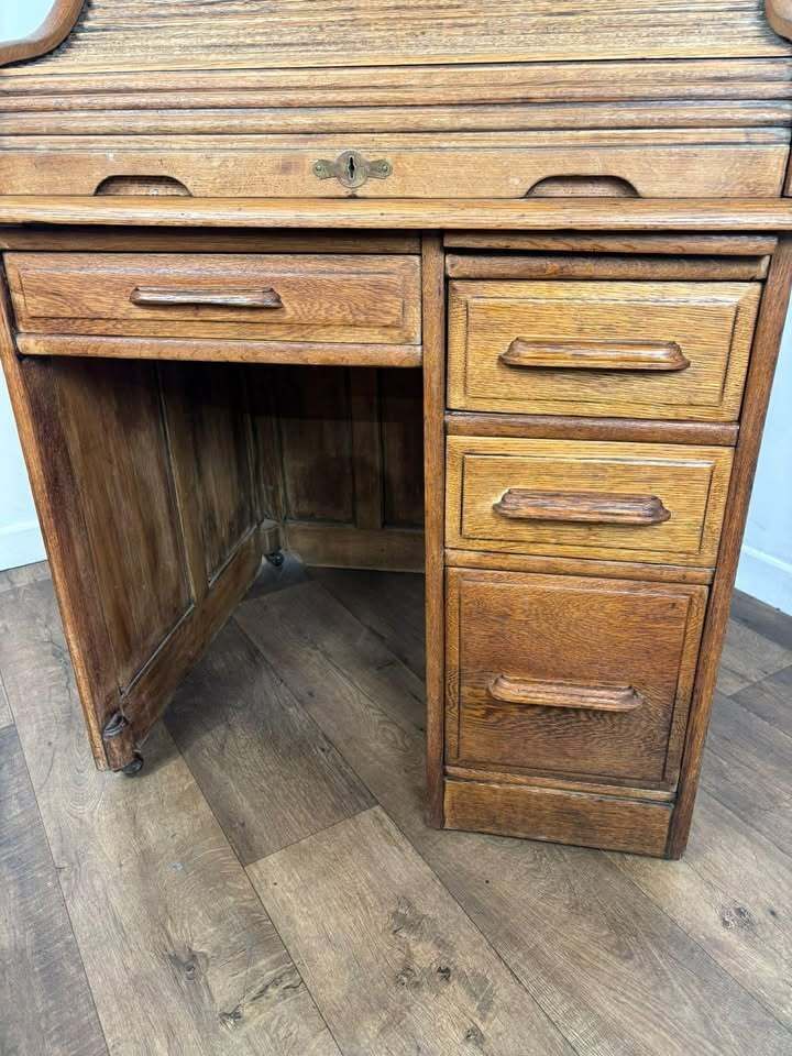 photo vinterior Edwardian Oak Small Roll Top Desk