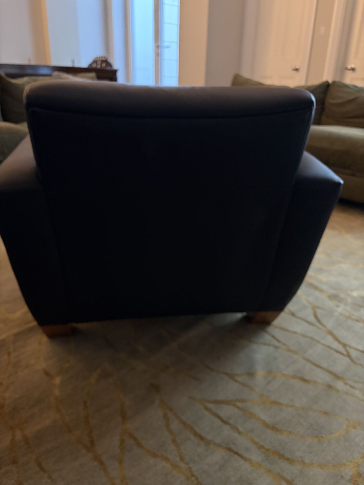 photo vintage David Linley Armchair Chair And Footstool   Black Leather And Wanut