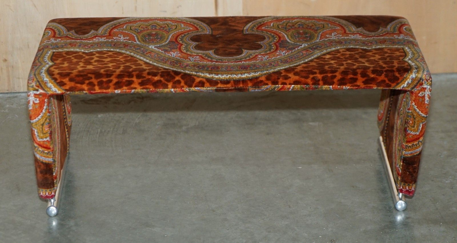 photo furniture Pair Of Rrp £6,000 Versace Italy 2003 Ilian Rachov Designed Ottoman Footstools