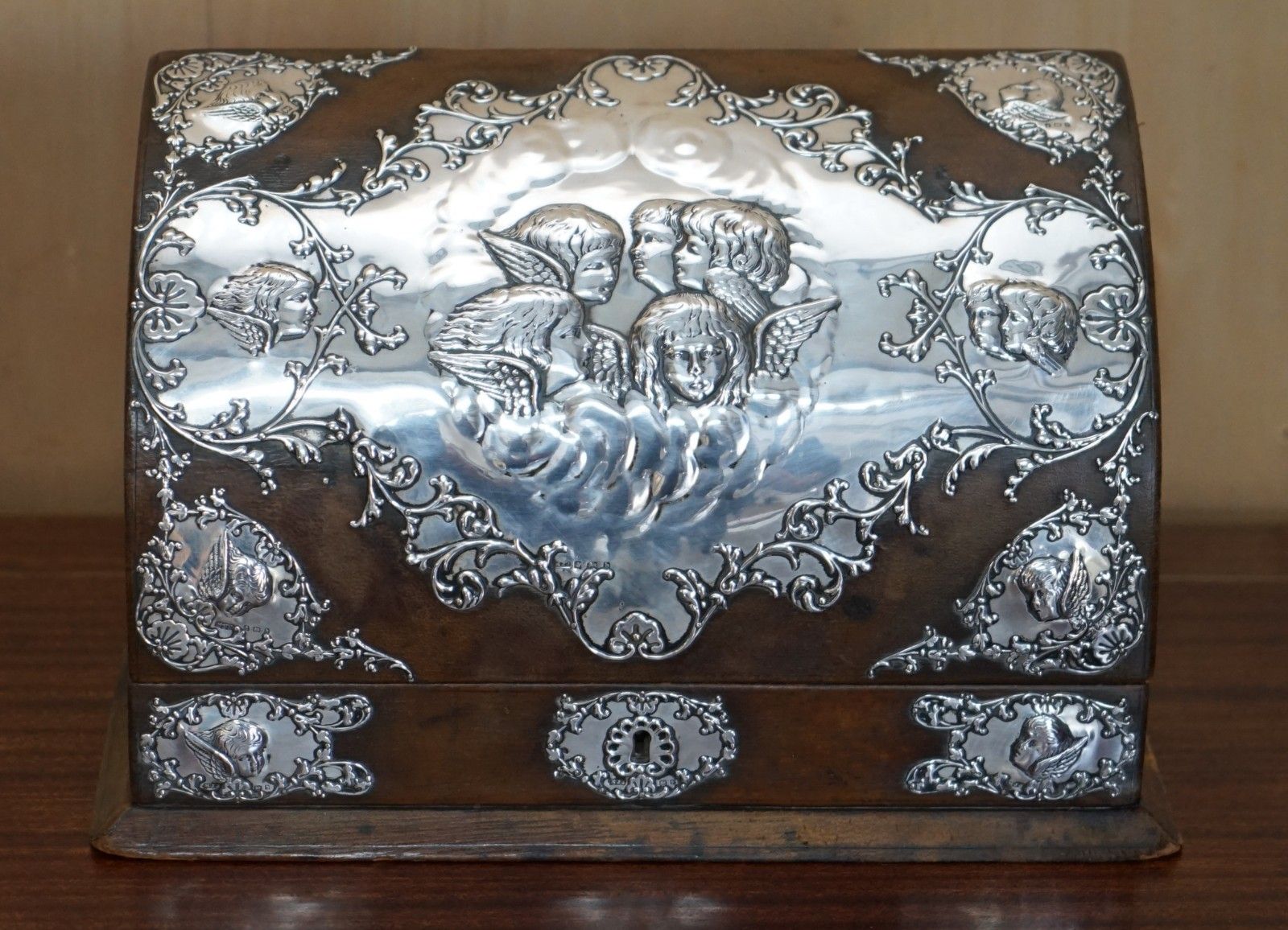 1901 Birmingham Made Matthew John Jessop Sterling Silver Cherub Stationery Box photo 595.0