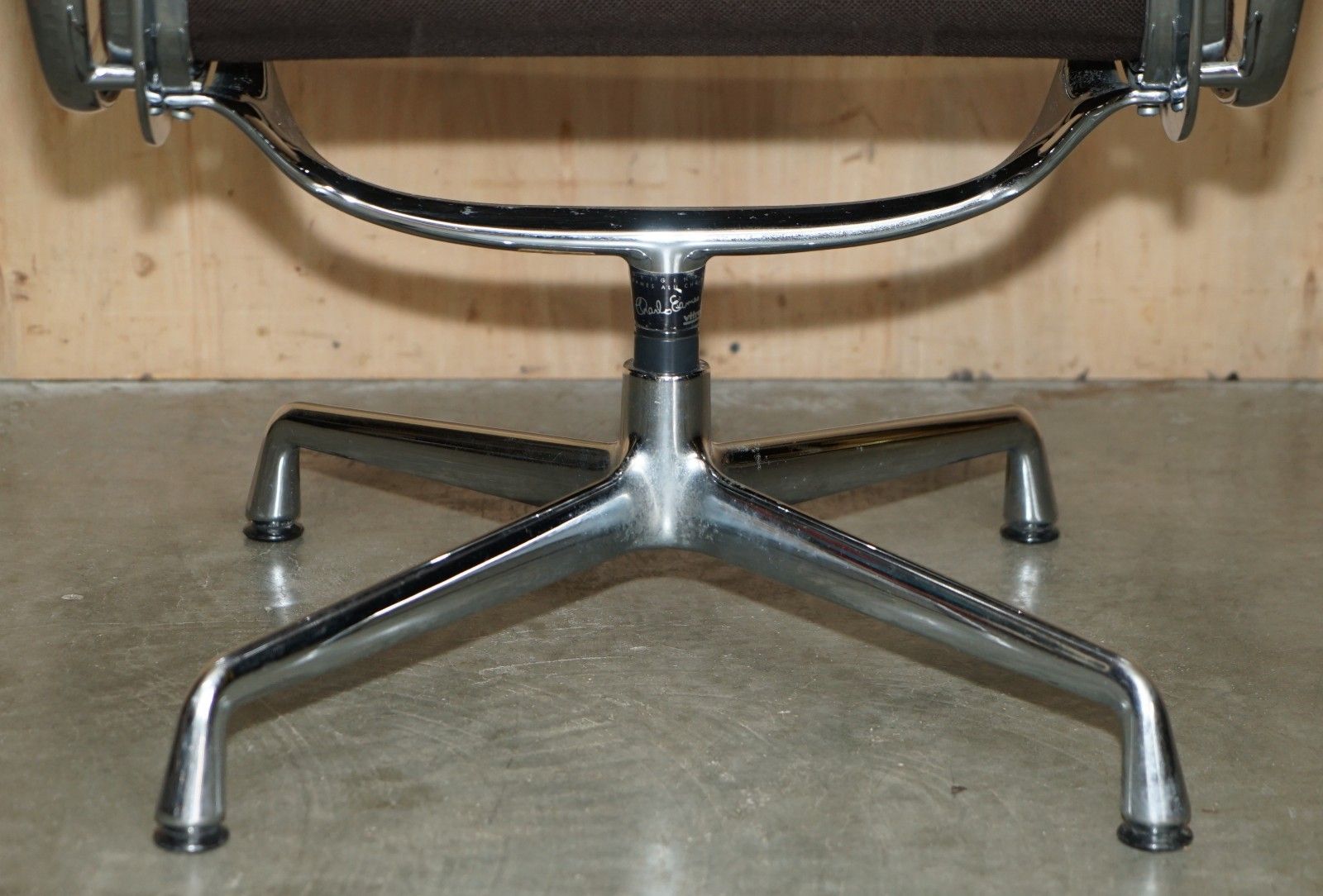 1850.0 1 Of 3 Brown 1987 Vitra Eames Herman Miller Ea 116 Model Office Swivel Chairs photo