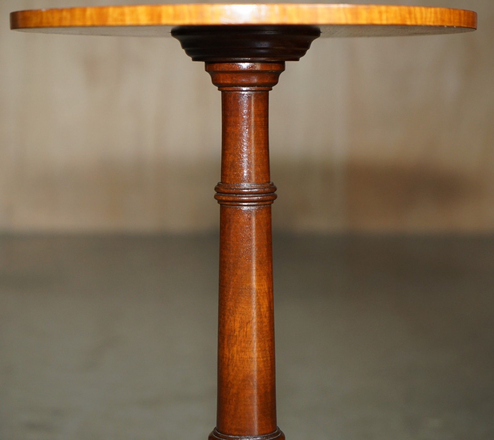photo furniture Pair Of Fully Restored Flamed Mahogany Pollard Oak Round Tripod Side End Tables