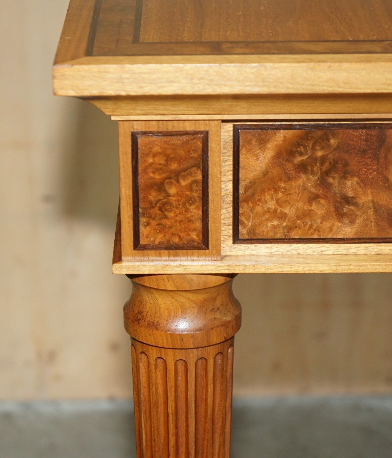 Stunning Rrp £12000 Viscount David Linley 1993 Stamped Burr Walnut Console Table photo vintage
