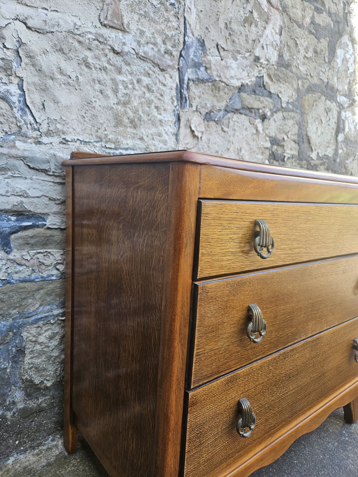 photo vinterior Vintage Lebus Chest Of Drawers Three Drawer Oak Cabinet Tallboy Super Proportions And Detailing