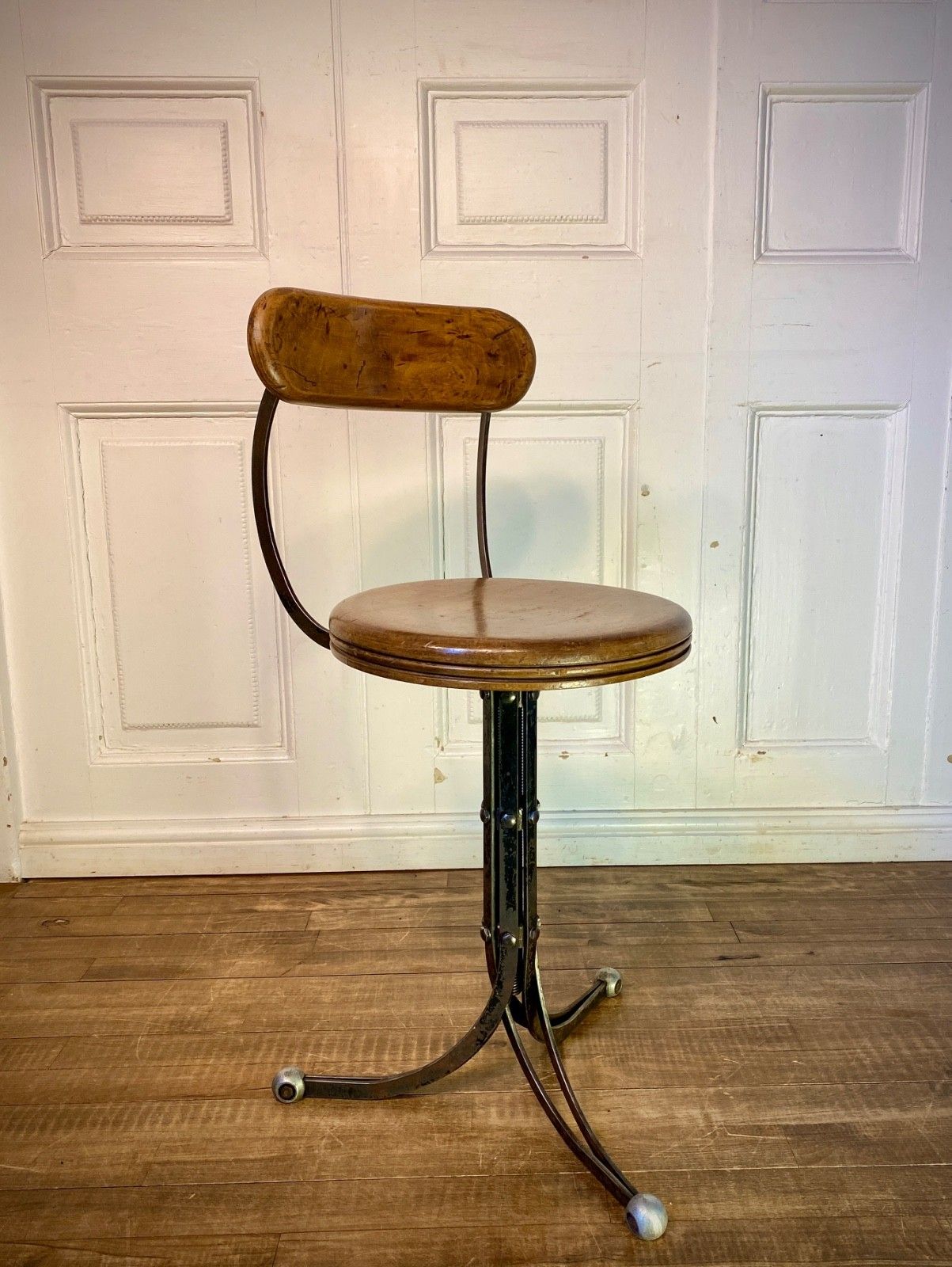 Furniture Vintage Antique Industrial Blade Chair By Rubery Owens. photo