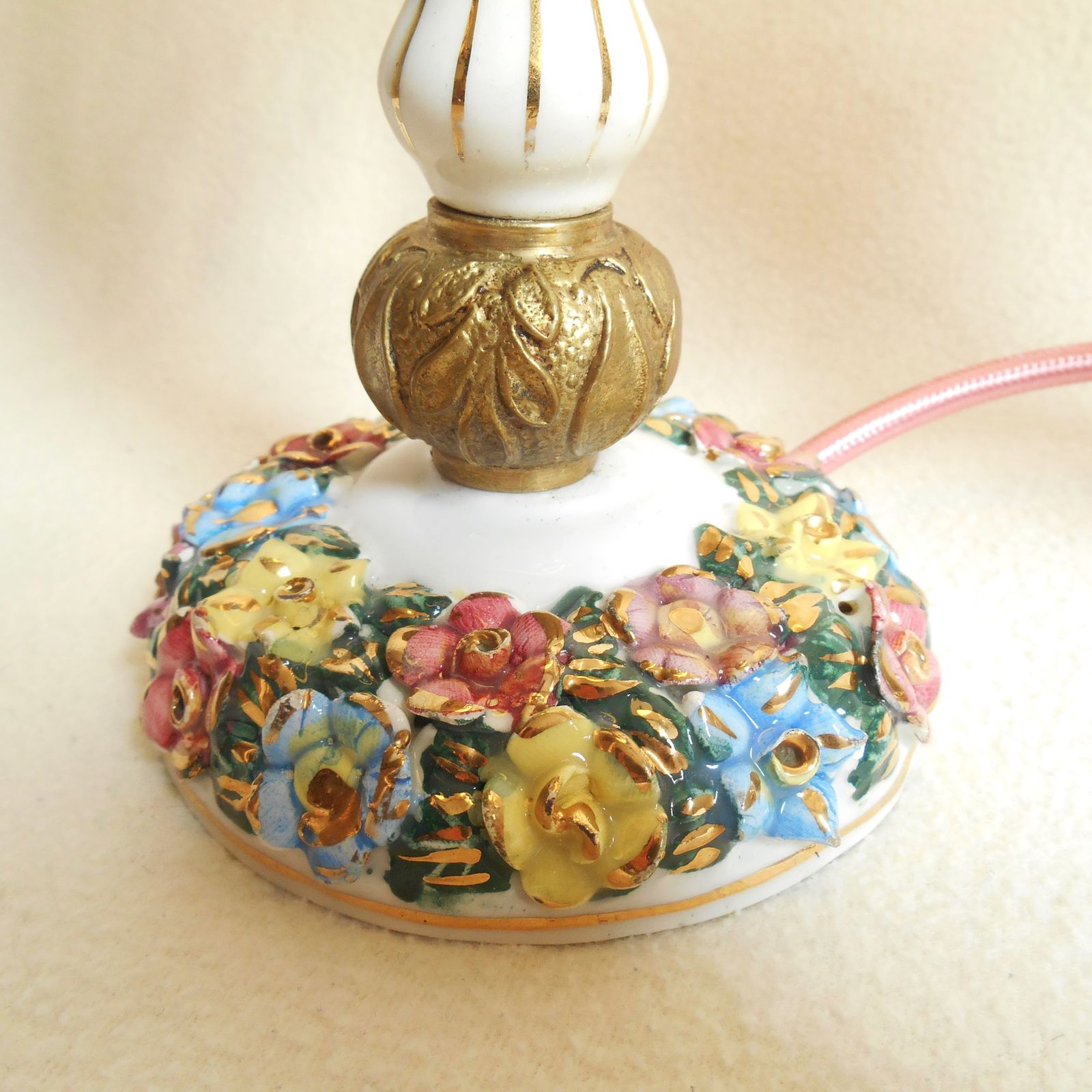 Paire de lampes de table Capodimonte en porcelaine italienne à décor floral photo vintage
