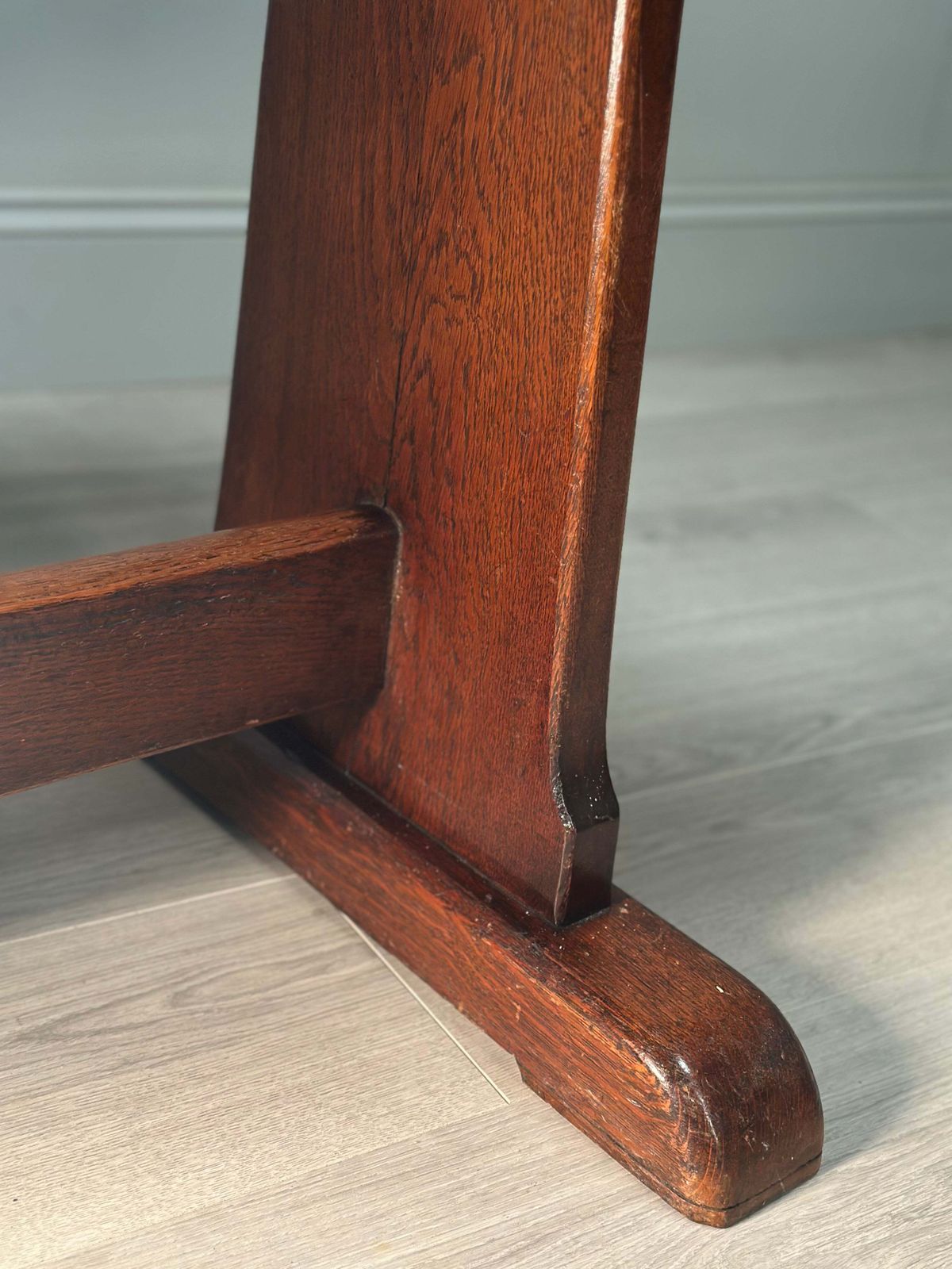 photo vinterior Large Military Arts & Crafts Oak Refectory Table