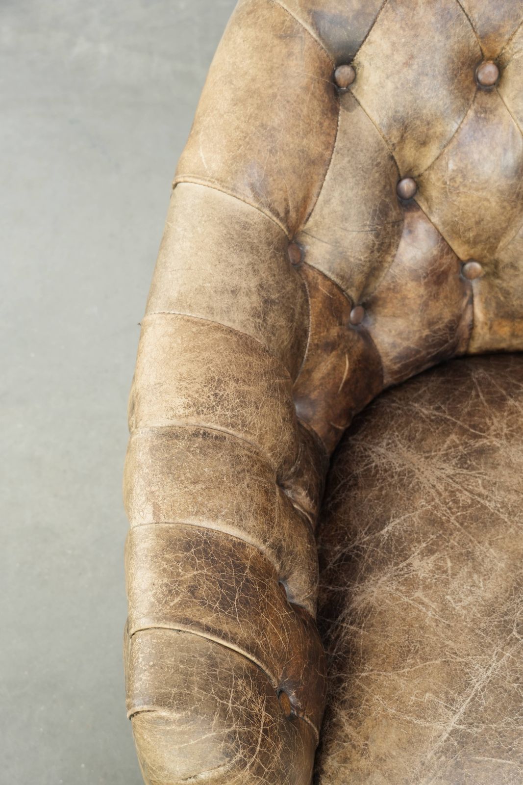 Unique, Stylish, And Comfortable Cowhide Chesterfield Club Armchair With A Beautiful Color Combination. photo buy