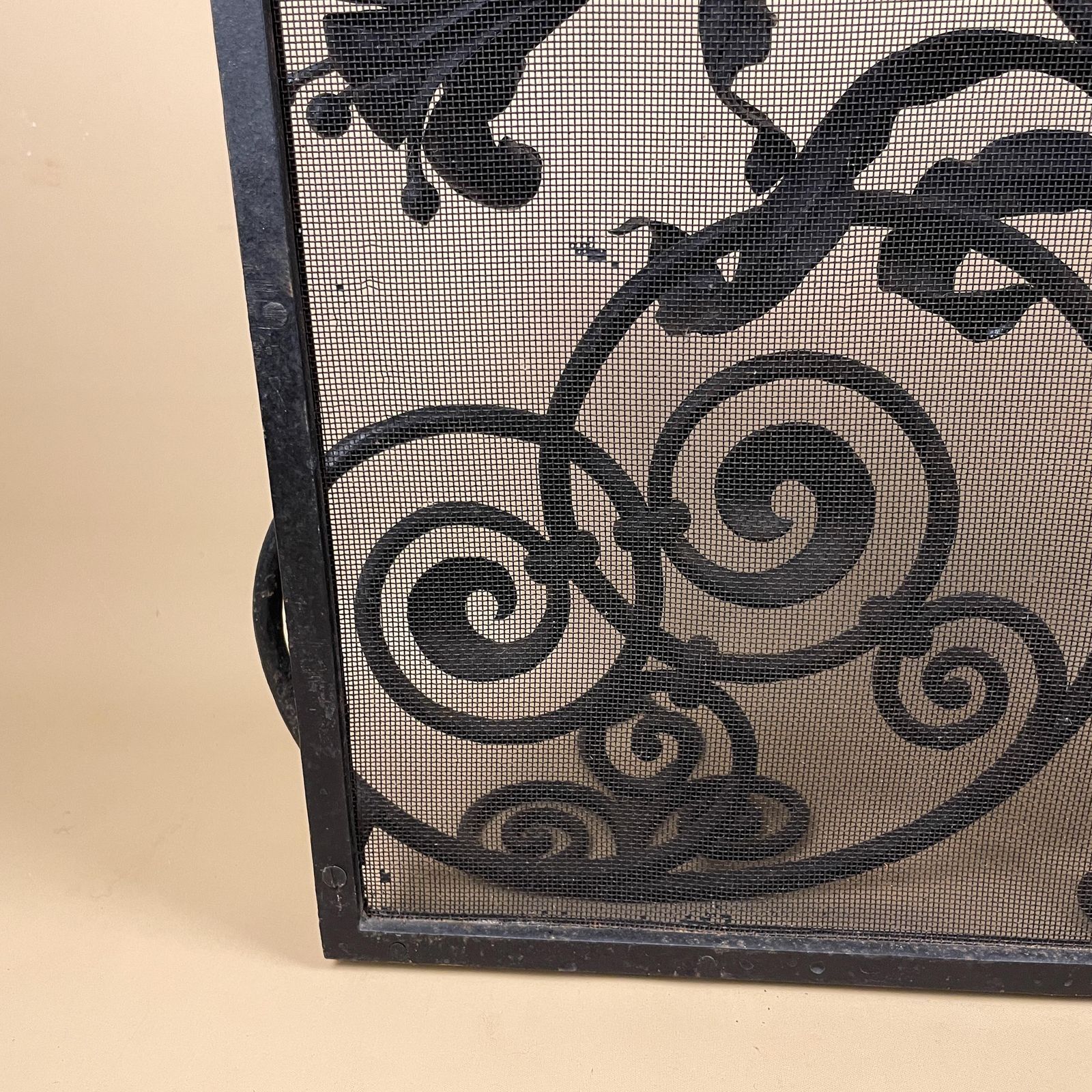 Home Fixtures Art Deco French Fireguard Fireplace Screen Metal Cast Iron Black Fer Forge Fire Guard Floral Freestanding Patterned Rectangle Mesh Wrought photo