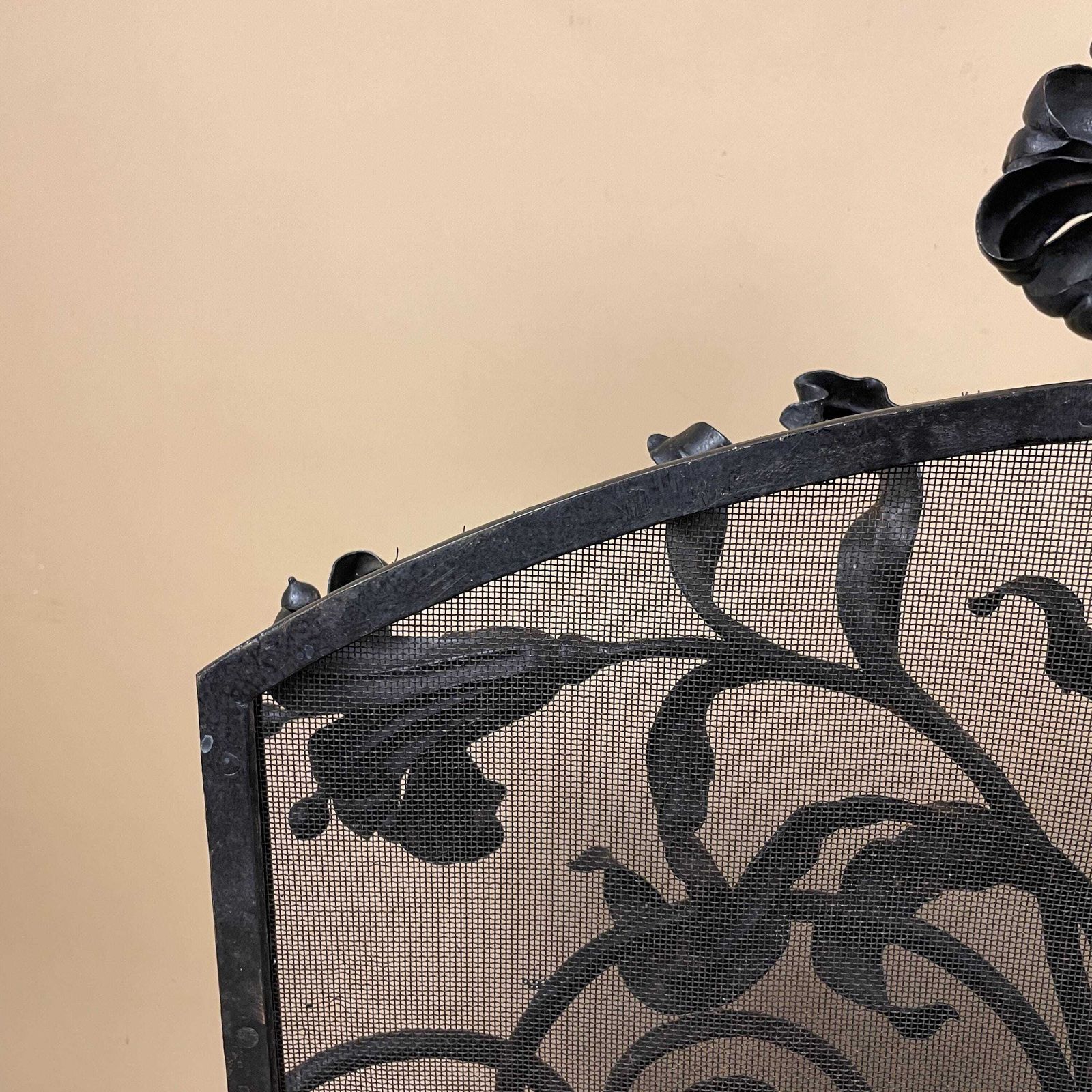 445.0 Art Deco French Fireguard Fireplace Screen Metal Cast Iron Black Fer Forge Fire Guard Floral Freestanding Patterned Rectangle Mesh Wrought photo