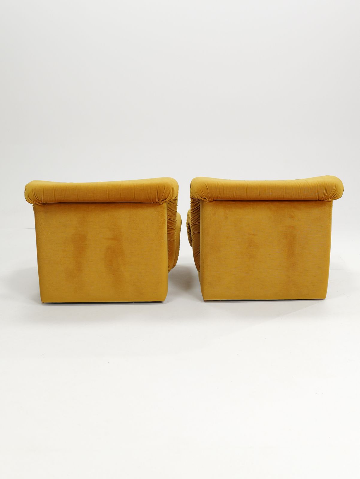 Pair Of Doimo Salotti Lounge Chairs, 1970s photo 1600.0