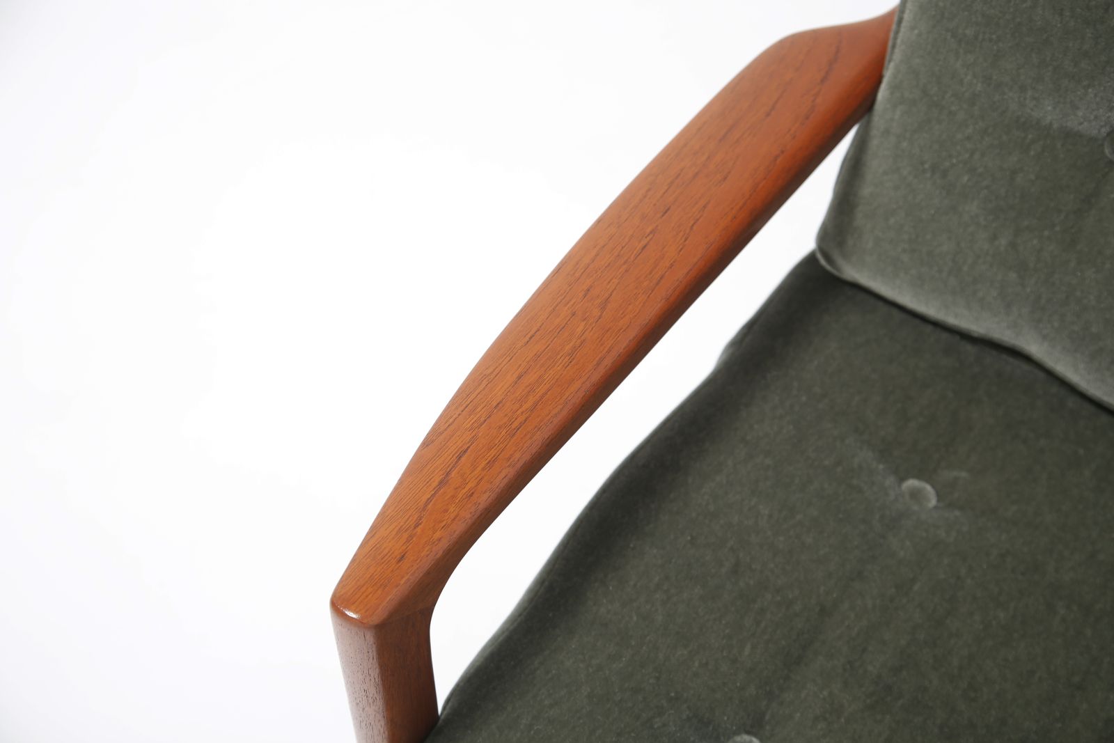 Karl Erik Ekselius teakhouten en mohair loungestoel model F141 voor JOC Vetlanda, Zweden, jaren 1960 photo furniture