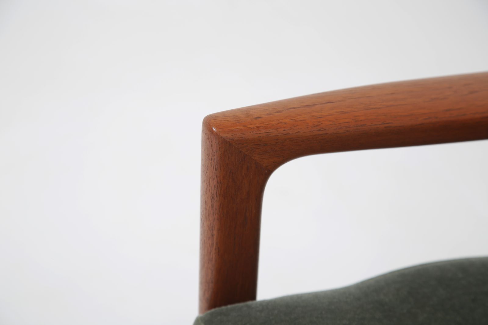 1950.0 Fauteuil Karl Erik Ekselius modèle F141 en teck et mohair, pour JOC Vetlanda, Suède, années 1960 photo