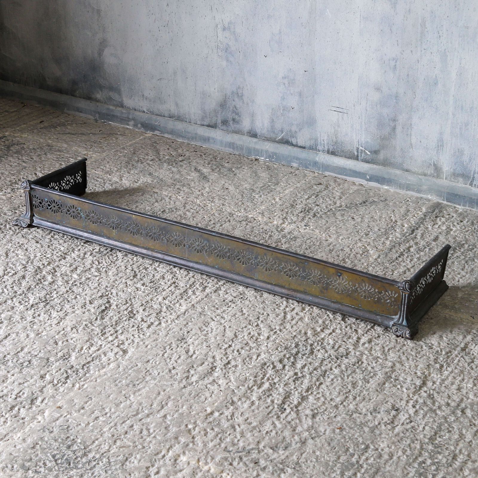 ​​​​​​​English Brass & Steel Art Nouveau Fireplace Fender, Wonderfully Patinated, C.1890 photo furniture