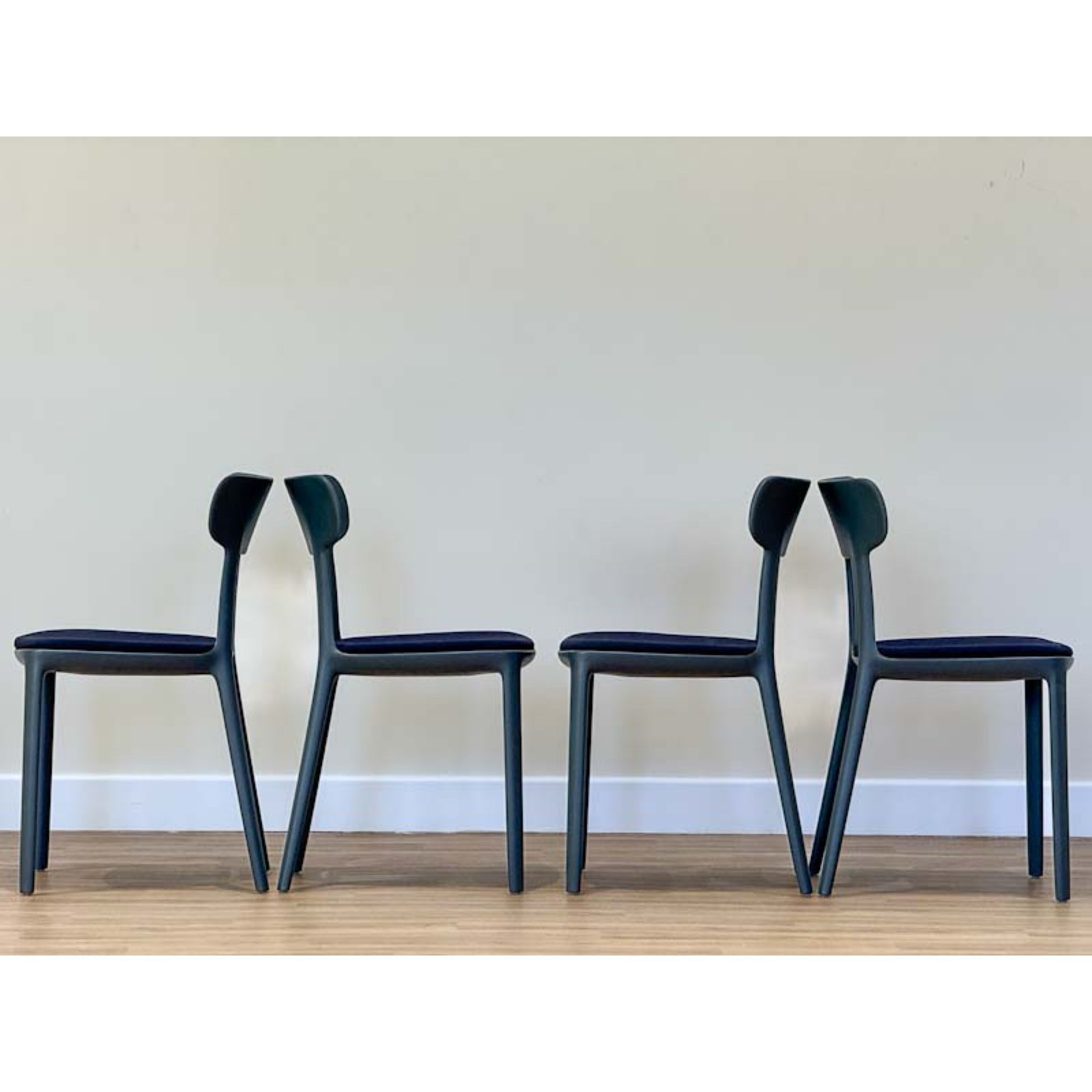 Set Of 4 Canova Dining Chairs By Claus Breinholt For Infiniti – Dark Grey Modern Design