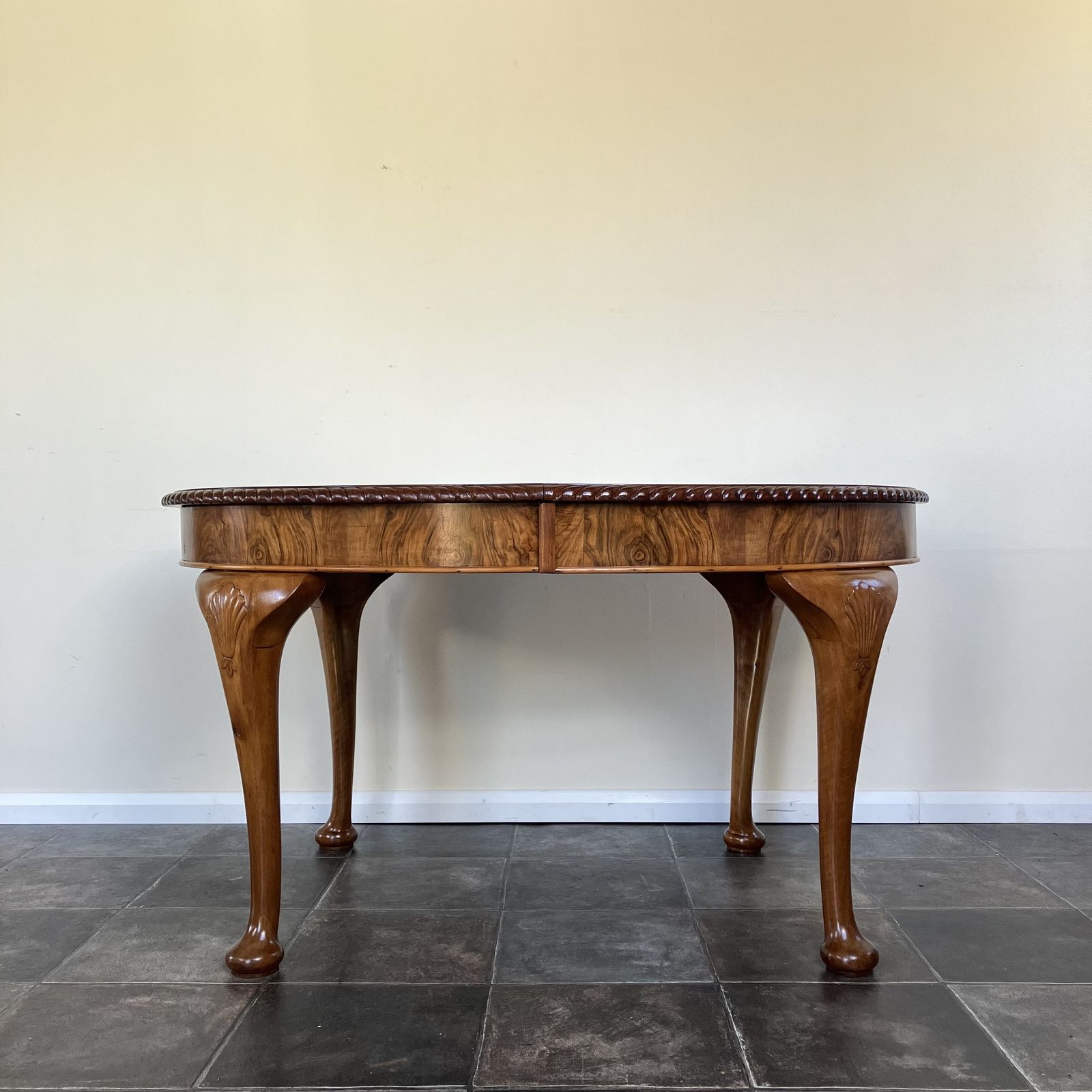 Superbly Restored Georgian Burr Walnut Wind Out Extending Dining Table By James Phillips & Sons Bristol; Queen Anne Legs photo vinterior