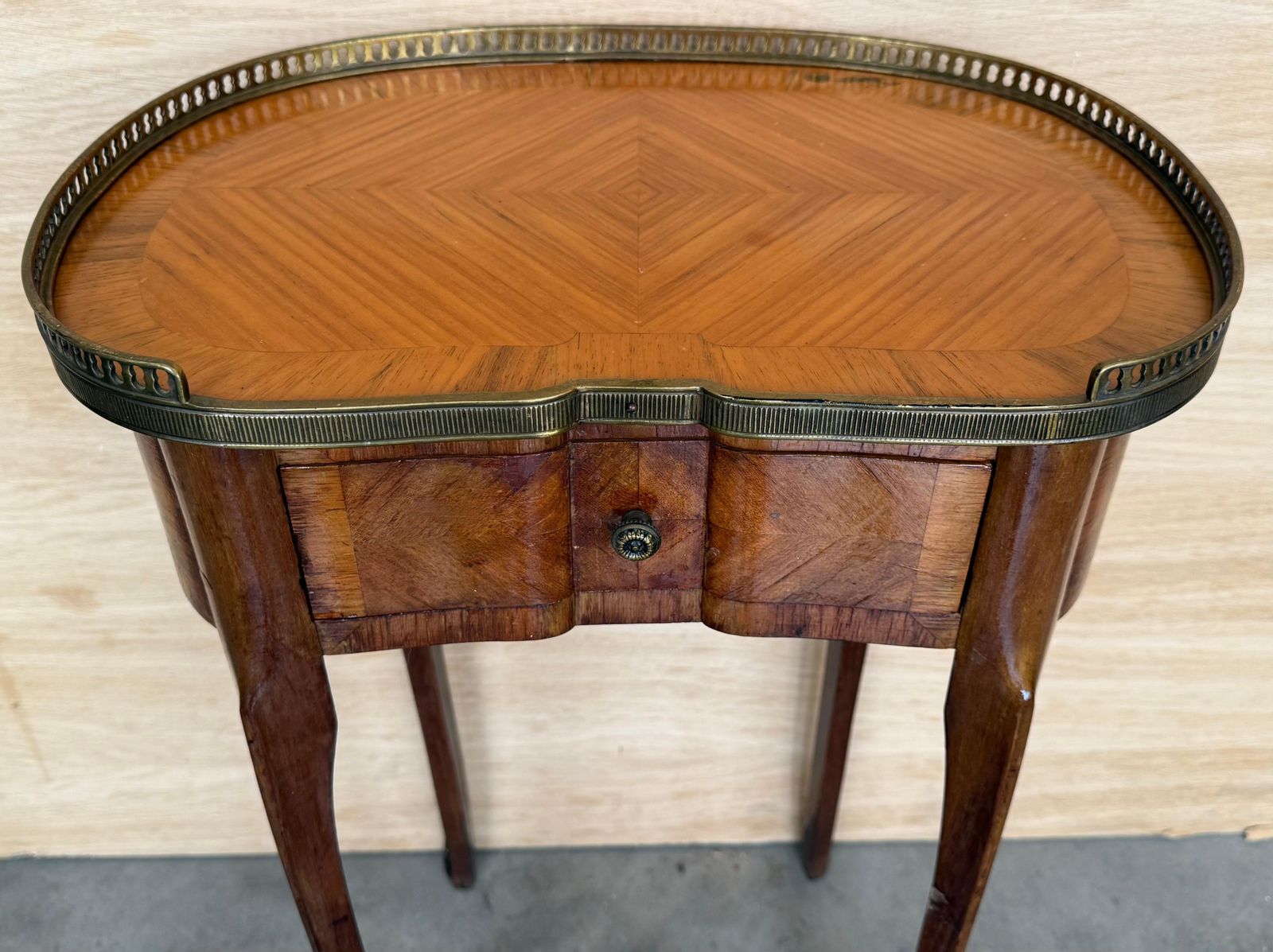 photo furniture Pair Of French Kidney Shape Nightstands Bedside Tables Louis XVI, Circa 1910