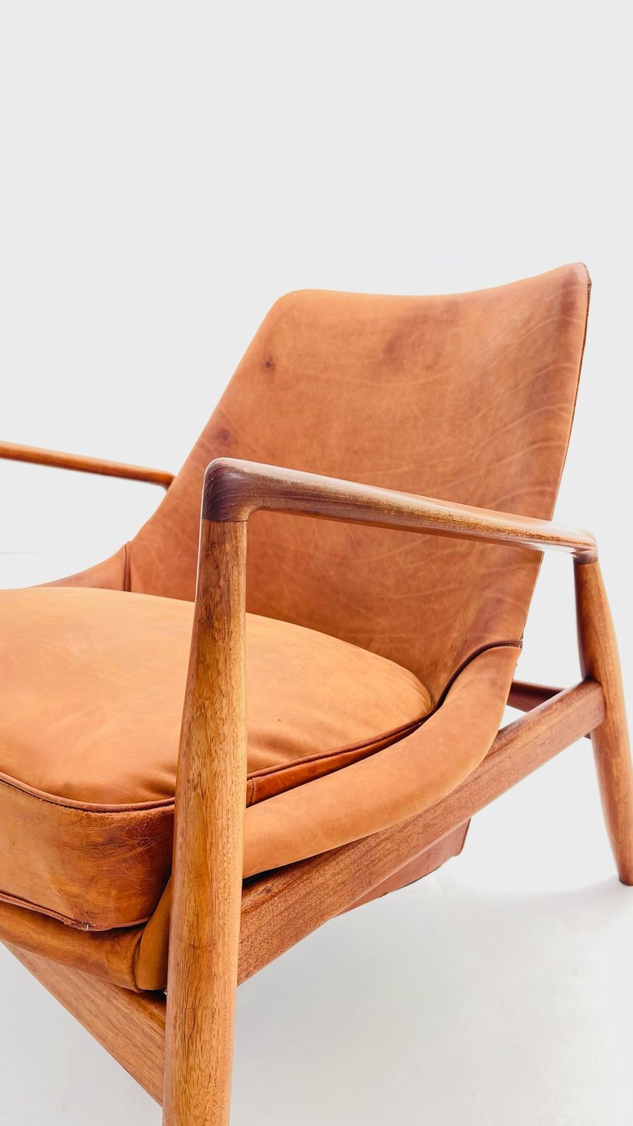 'Seal' Armchairs By Ib Kolof Larsen photo furniture