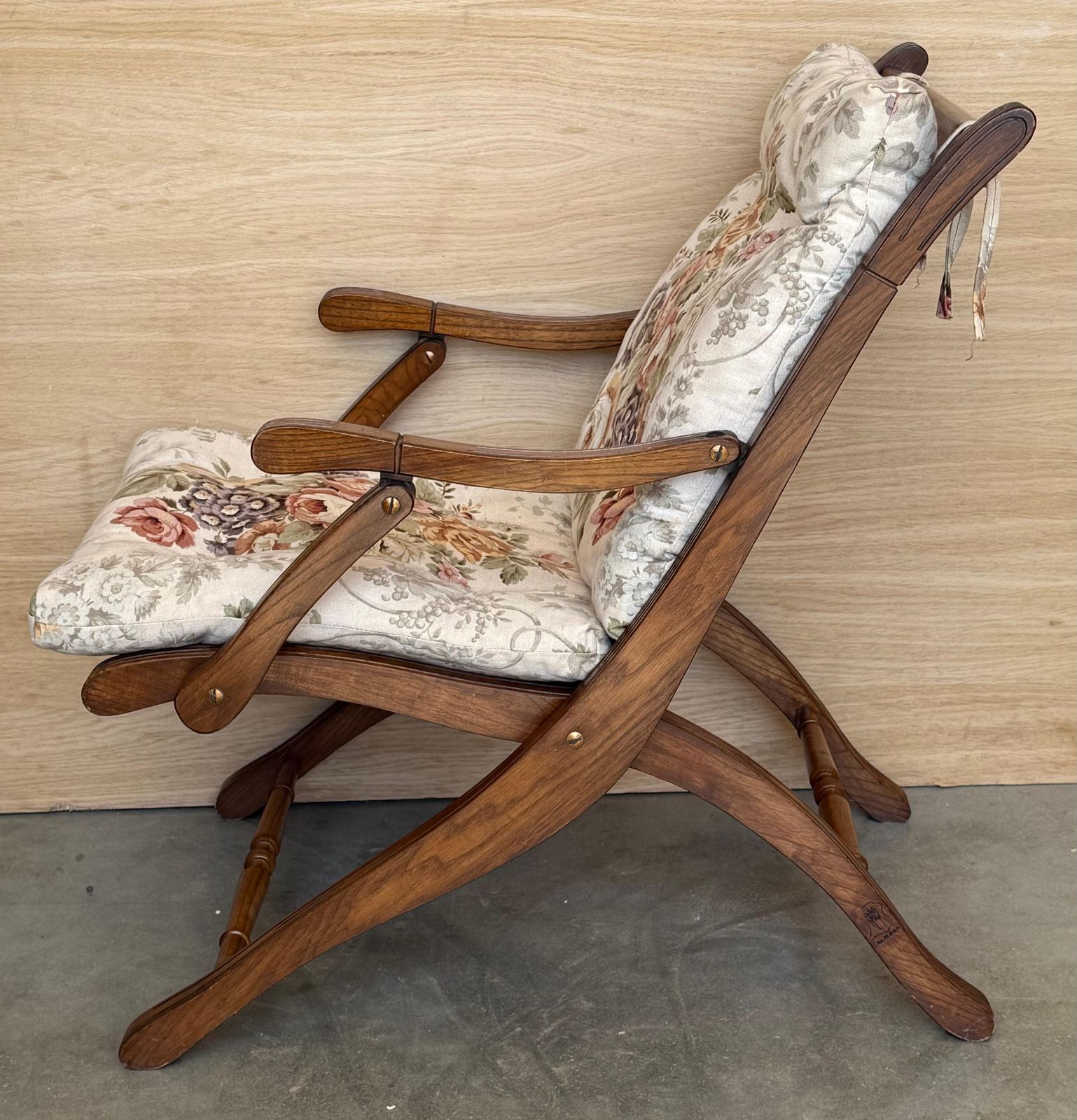 1930s French Wooden Folding Armchair With Upholstered Cushions photo vinterior