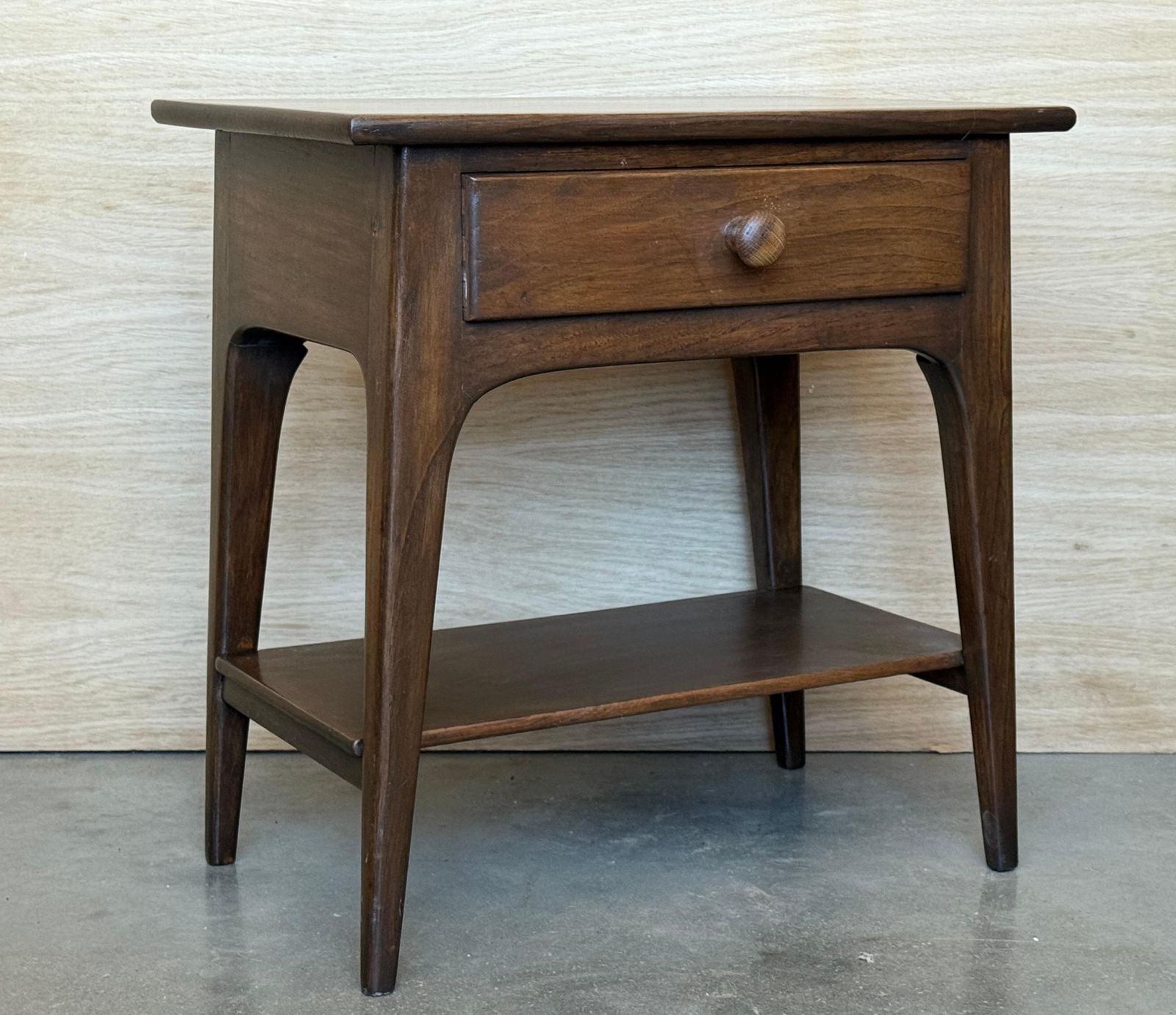 Tables de chevet danoises en teck avec tiroir, design moderne années 1960 photo Mobilier