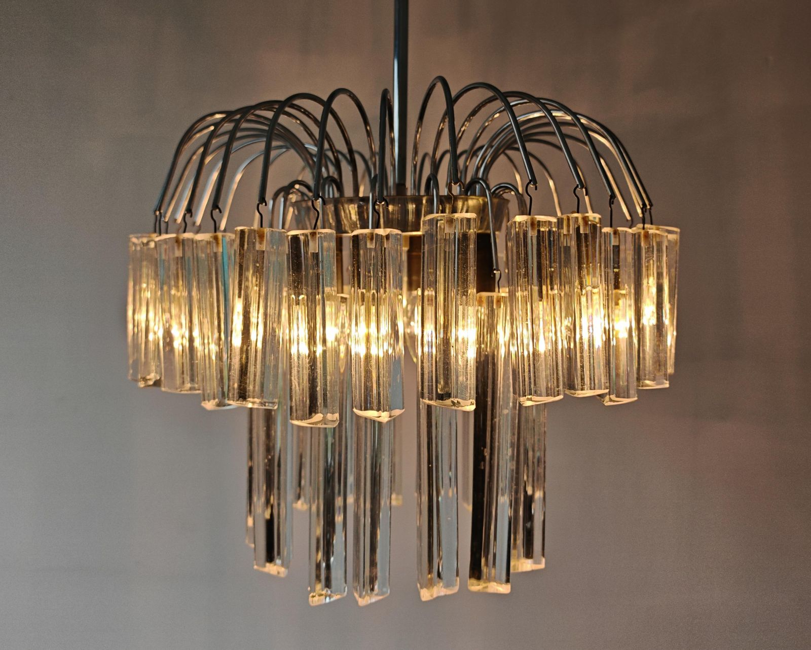 Mid Century Modern "Fountain" Chandelier By Venini, Italy 1960s photo furniture
