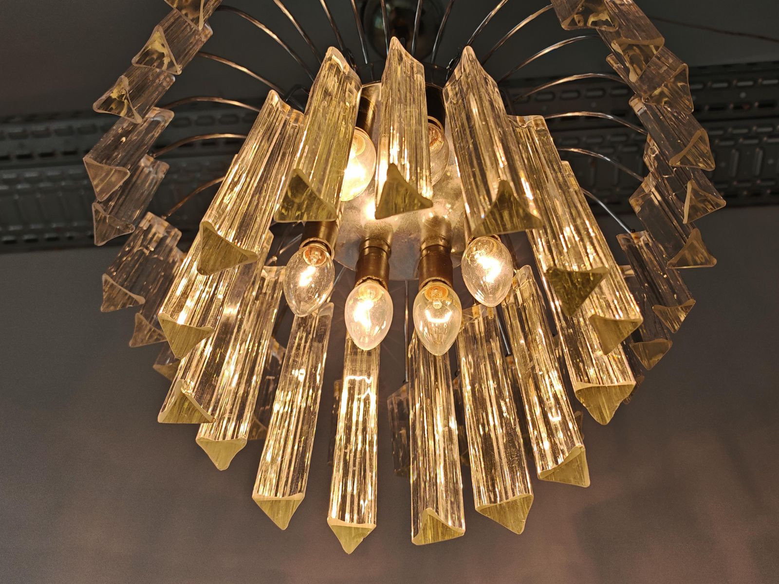 Mid Century Modern "Fountain" Chandelier By Venini, Italy 1960s photo Lighting