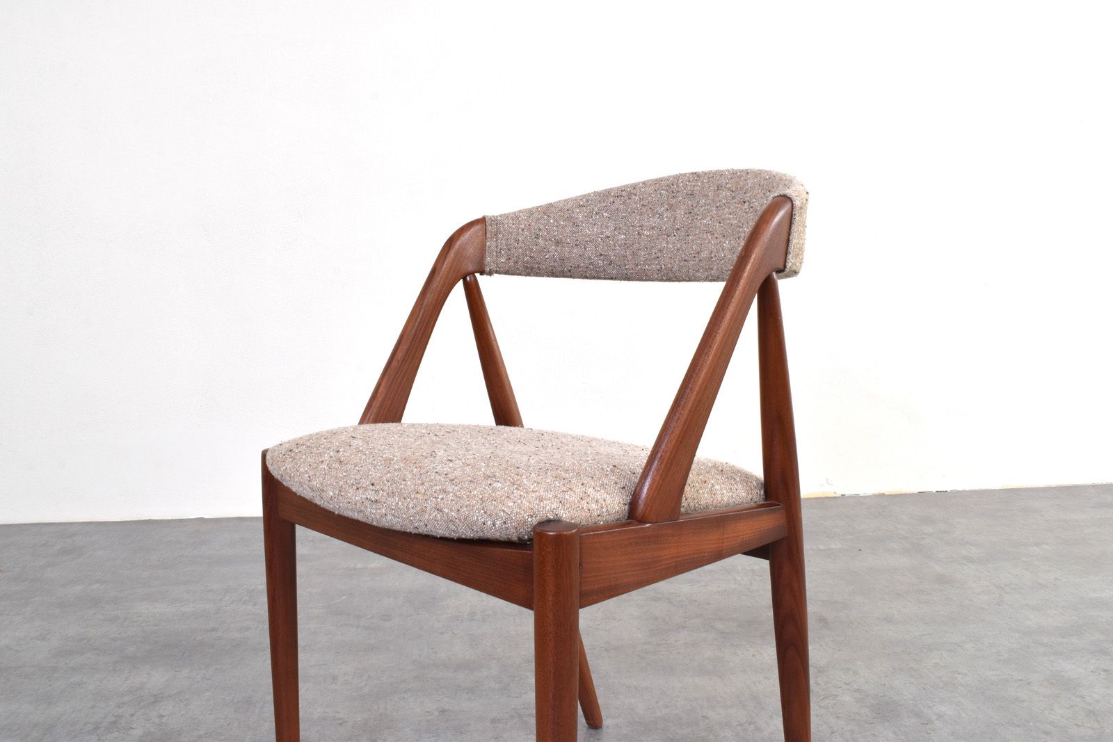 photo for sale Mid Century Teak Chairs Model 31 By Kai Kristiansen For Schou Andersen, 1960s, Set Of 4