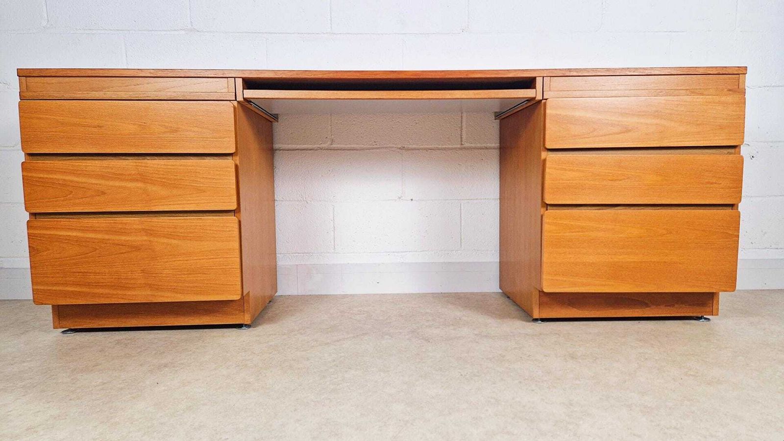 Beaver & Tapley Model 33 Vintage Mid Century 1970s Danish Design Office Desk Pg119 photo for sale