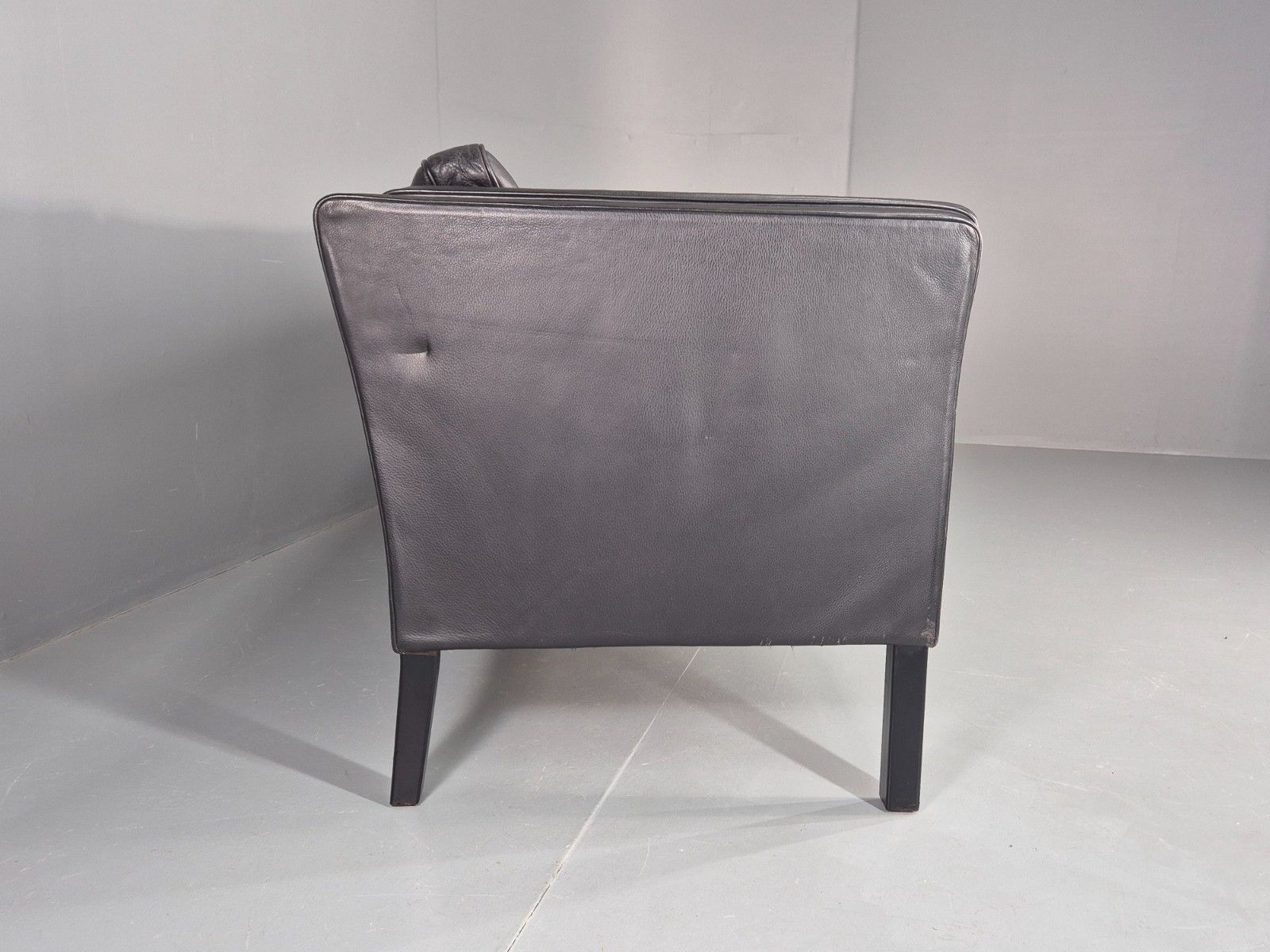 photo vintage Vintage 3 Seater Sofa Danish Design Black Leather Mid Century Retro Eb08627 M3ss