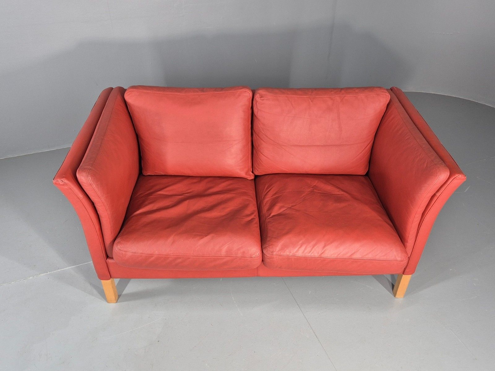 Vintage Danish 2 Seater Danish Skalma Red Leather 1980s Retro Mcm Eb10512 M2ss photo Furniture