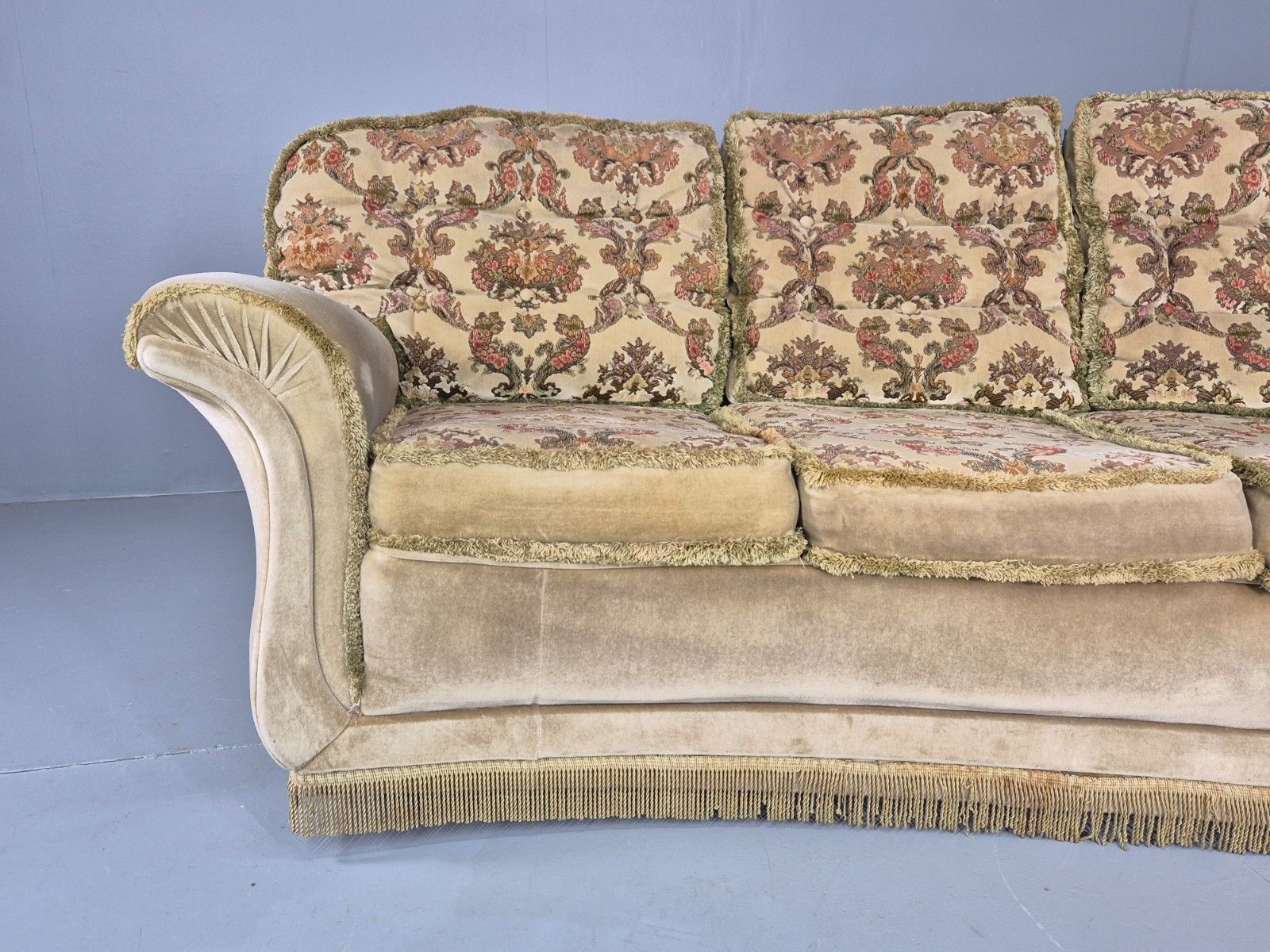 Vintage 4 Seater Sofa 1970s Retro Curved Green Velour Eb11780 M4ss photo for sale