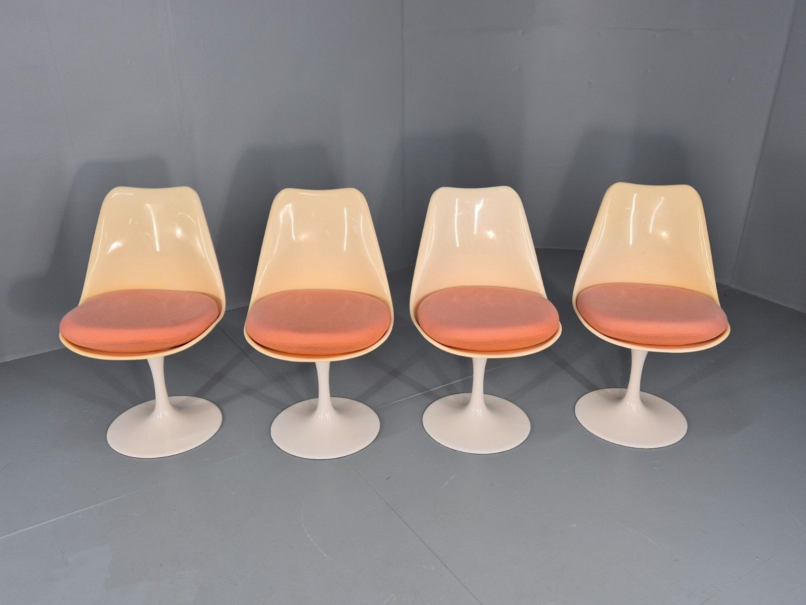 4 Tulip Based Swivel Chairs 1970s Retro Original Seat Pads Eb11843 Mdin photo 500.0
