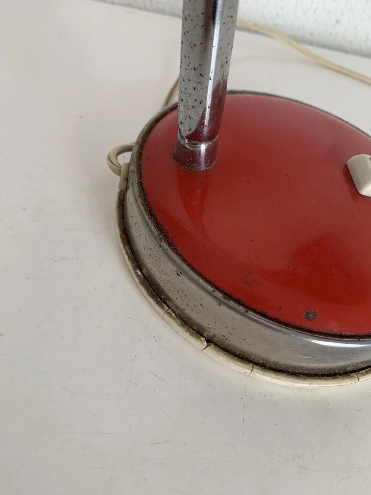 photo for sale Vintage 1960s Veneta Lumi Italy Desk Lamp, Red   35 Cm