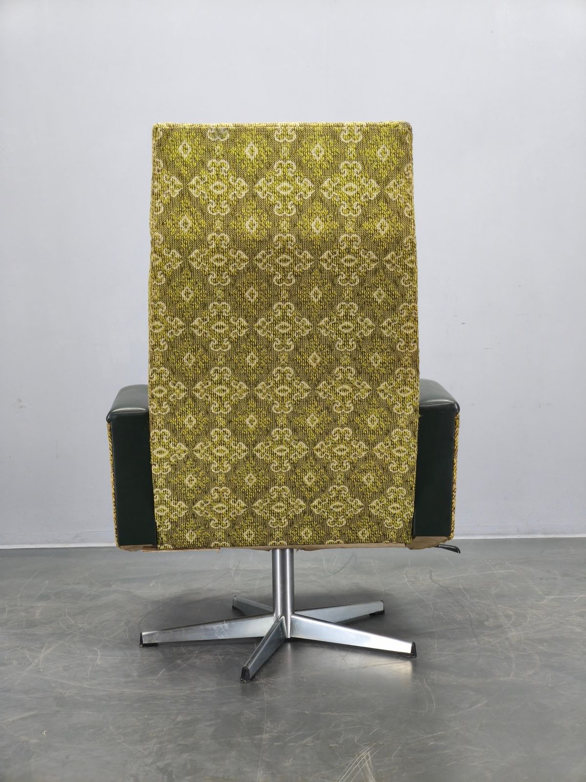Czechoslovak Mid Century Reclining Armchair, 1970s photo 904.0