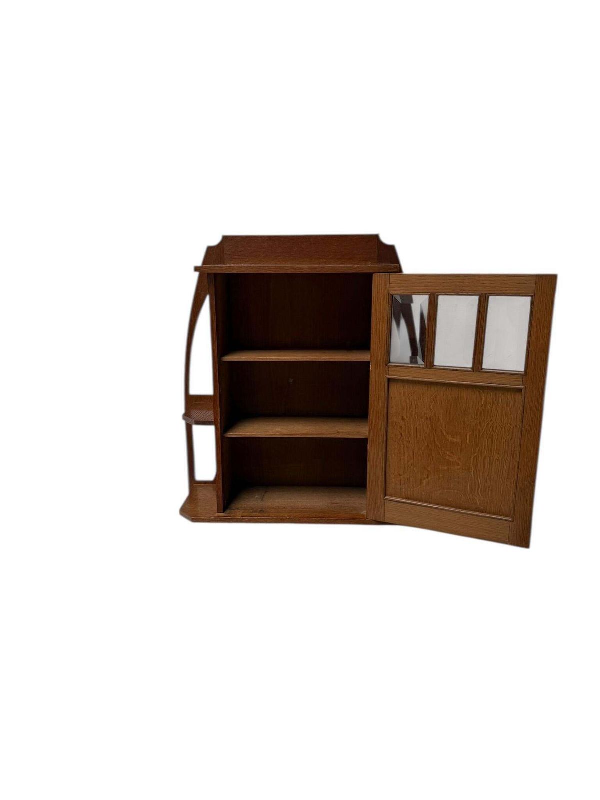 Arts & Crafts Wall Cabinet In Oak By Onder Den Sint Maarten, 1900s photo vintage