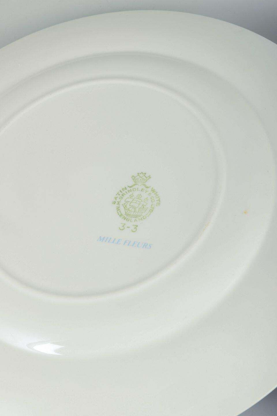 Grindley. Set van zes grote "Mille Fleurs" dinerborden in aardewerk. photo Woonaccessoires