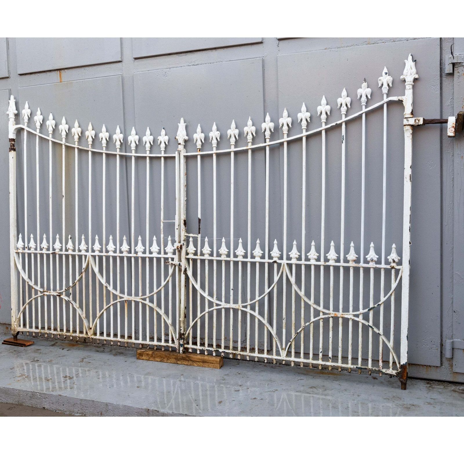 Impressive Victorian Wrought Iron Driveway Gates With Fleur De Lys Finials photo furniture