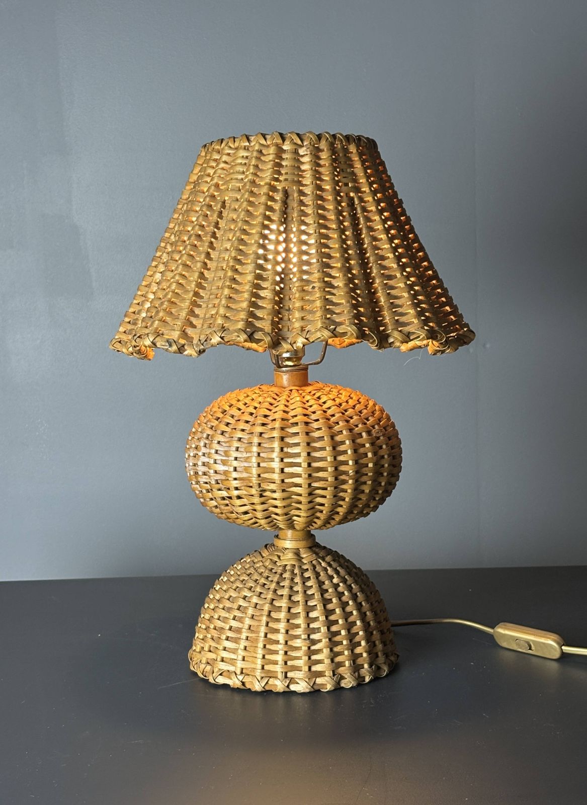 480.0 Page 1 Of 16 Midcentury Rattan Wicker Mushroom Table Lamp, 1950s photo